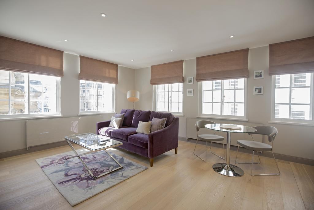 No.8 Waterloo Street Apartment *